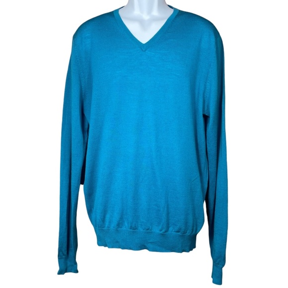 H&M Sweater - Picture 1 of 4